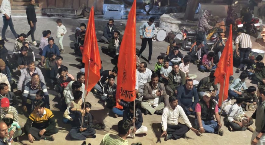 सोजत भव्य मशाल यात्रा के साथ विराट हिंदू सम्मेलन का आगाज, आज शोभायात्रा व प्रबोधन