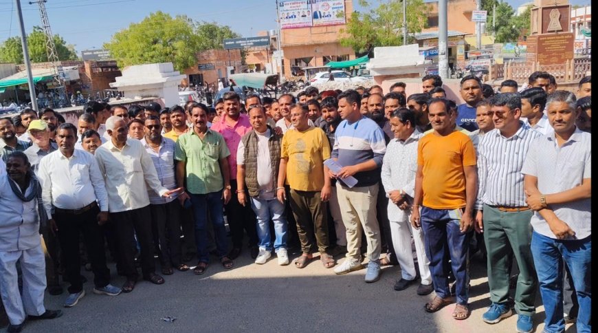 सोजत में बढ़ती चोरी-लूट से आक्रोश, व्यापारियों ने सौंपा ज्ञापन