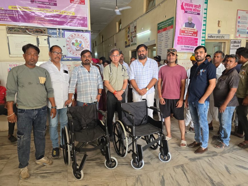 गौभक्त भामाशाह भारत सिंह राजपुरोहित ने विभिन्न स्थानों पर व्हीलचेयर भेंट की