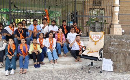 सोजत कॉलेज में ताला लगाकर छात्रों का प्रदर्शन, नीलामी प्रक्रिया वापस लेने की चेतावनी