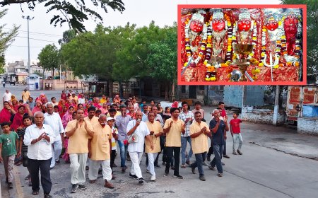 श्रीचारभुजानाथ मंदिर से शुक्रवार सुबह 5 बजे निकली चामुंडा माता की ओर प्रभातफेरी, भक्तिमय माहौल में रंगा