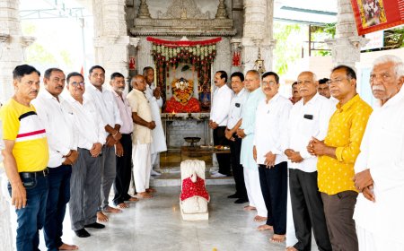 बुढ़ायत माता मंदिर में शिक्षा और समाजोत्थान पर मंथन, स्व. चंद्रशेखर शर्मा की स्मृति में चार कूलर भेंट