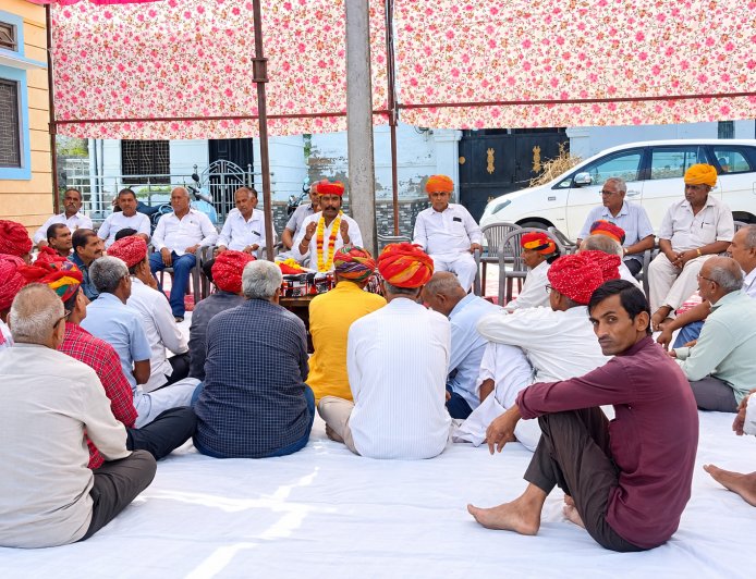 पंच-चौधरियों की मौजूदगी में रावजी की पोथी का ऐतिहासिक वाचन, माली समाज की वंश परंपरा का हुआ वर्णन